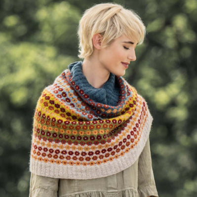 Pattern | Blue Sky Fiber | Woolstok Light | Antelope Valley Snood