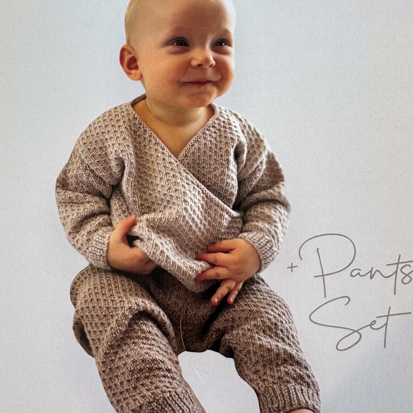 Pattern | Crucci 4ply | Baby Tie Cardigan + Pants Set | 2318