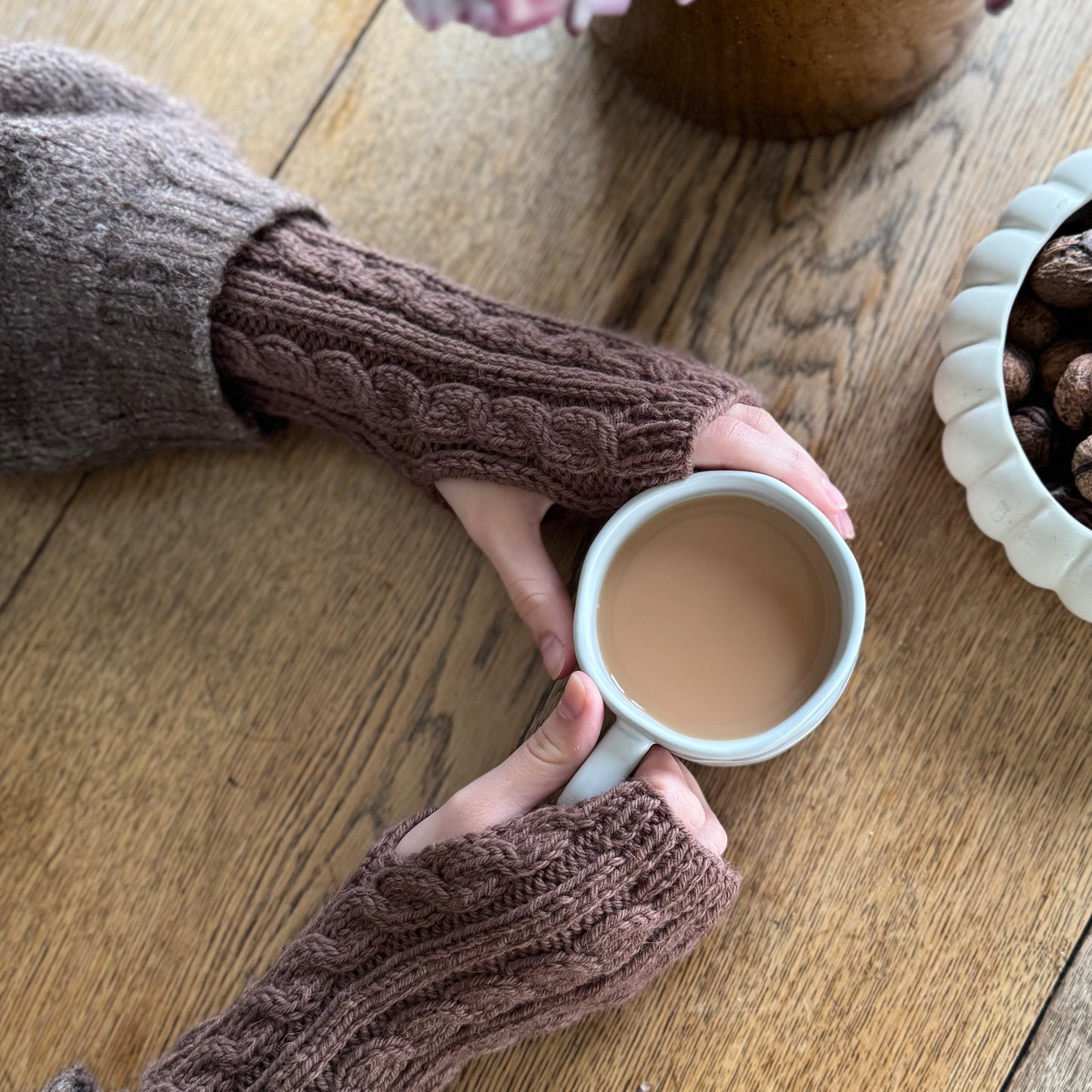 KIT | Make Your Own | Cabled Mitts Kit