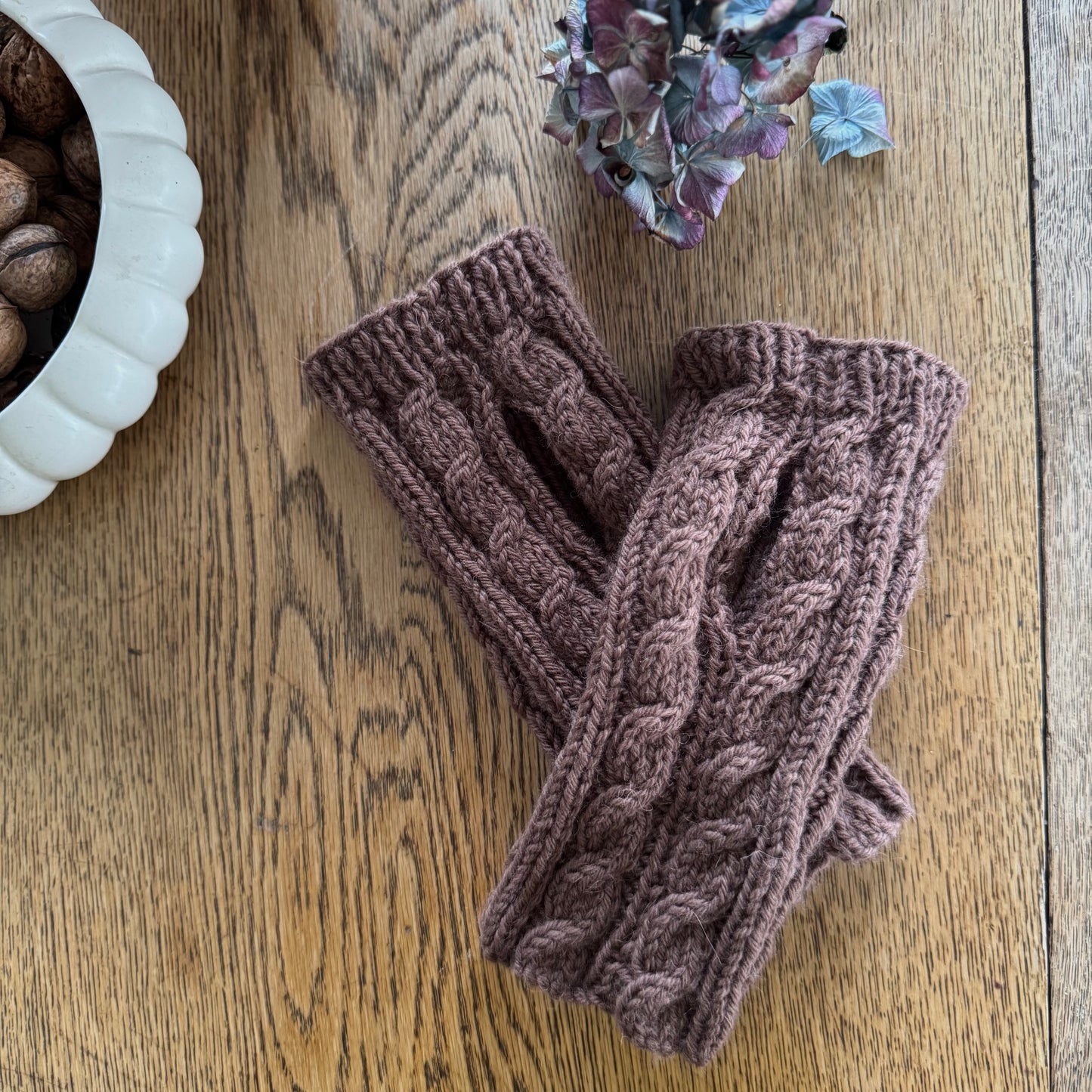 KIT | Make Your Own | Cabled Mitts Kit