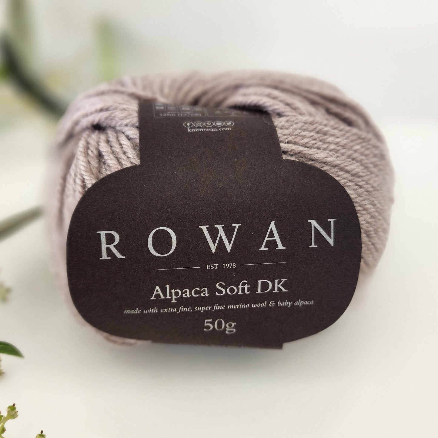 KIT | Make Your Own | Cabled Mitts Kit