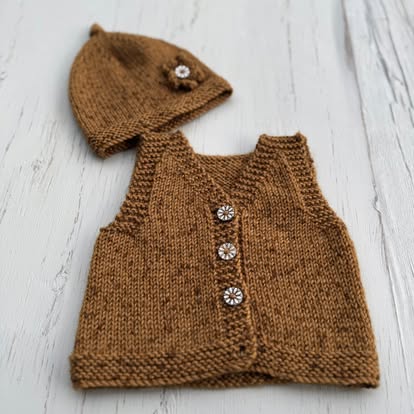 Pattern | The Kiwi Knit & Stitch Co | Ava + Archie Vintage Vest + Hat | 8ply