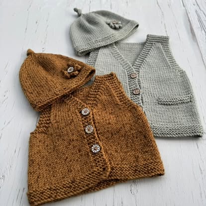 Pattern | The Kiwi Knit & Stitch Co | Ava + Archie Vintage Vest + Hat | 8ply